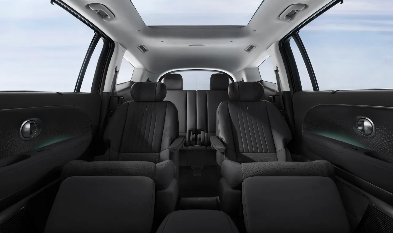 ioniq9-2nd-row-power-seat ioniq9-2nd-row-power-seat